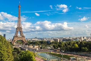 Last Minute Travel Deal - Paris - A Week to Remember