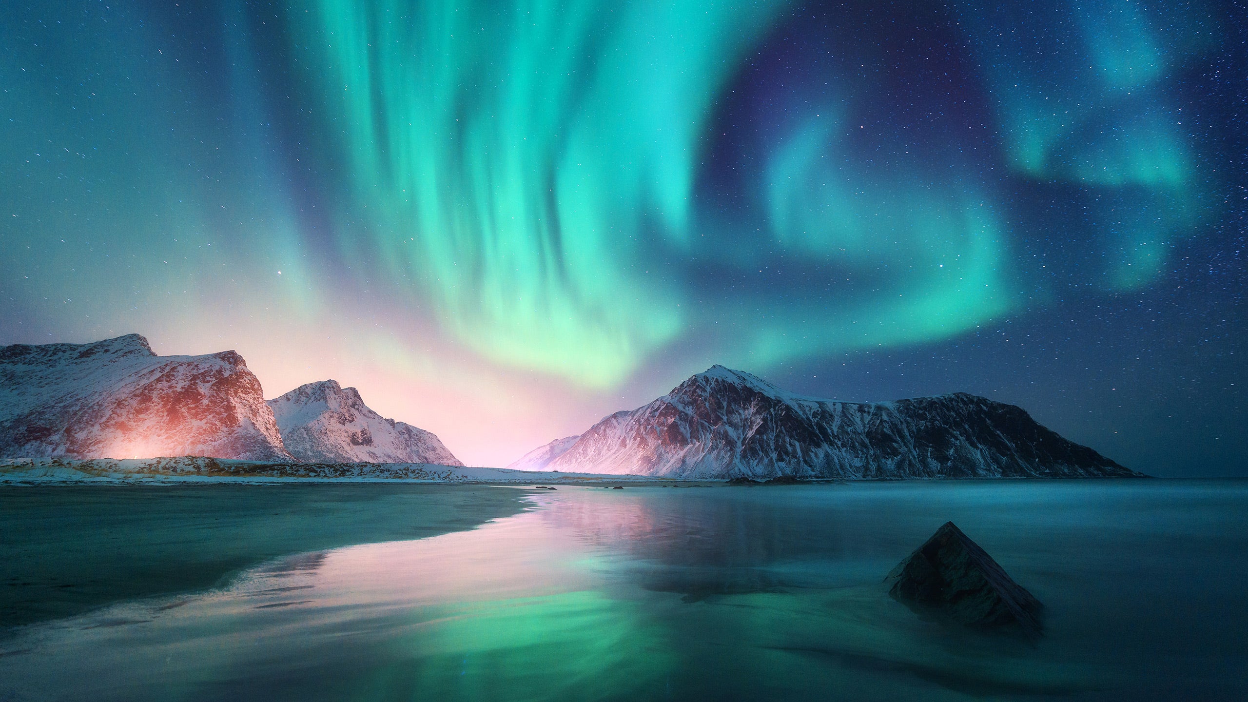 Iceland’s Northern Lights