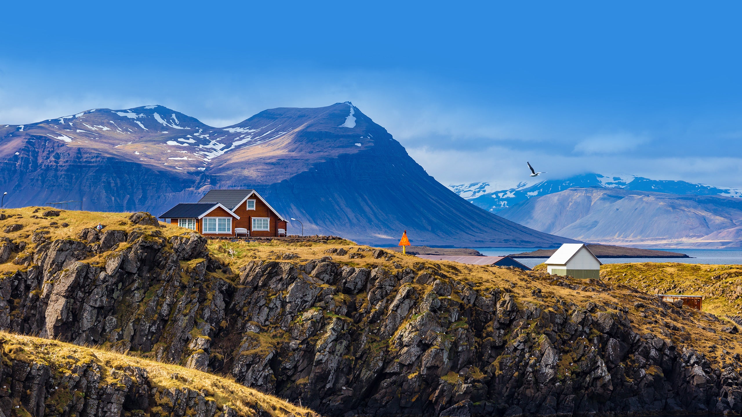 Iceland: Land of the Midnight Sun
