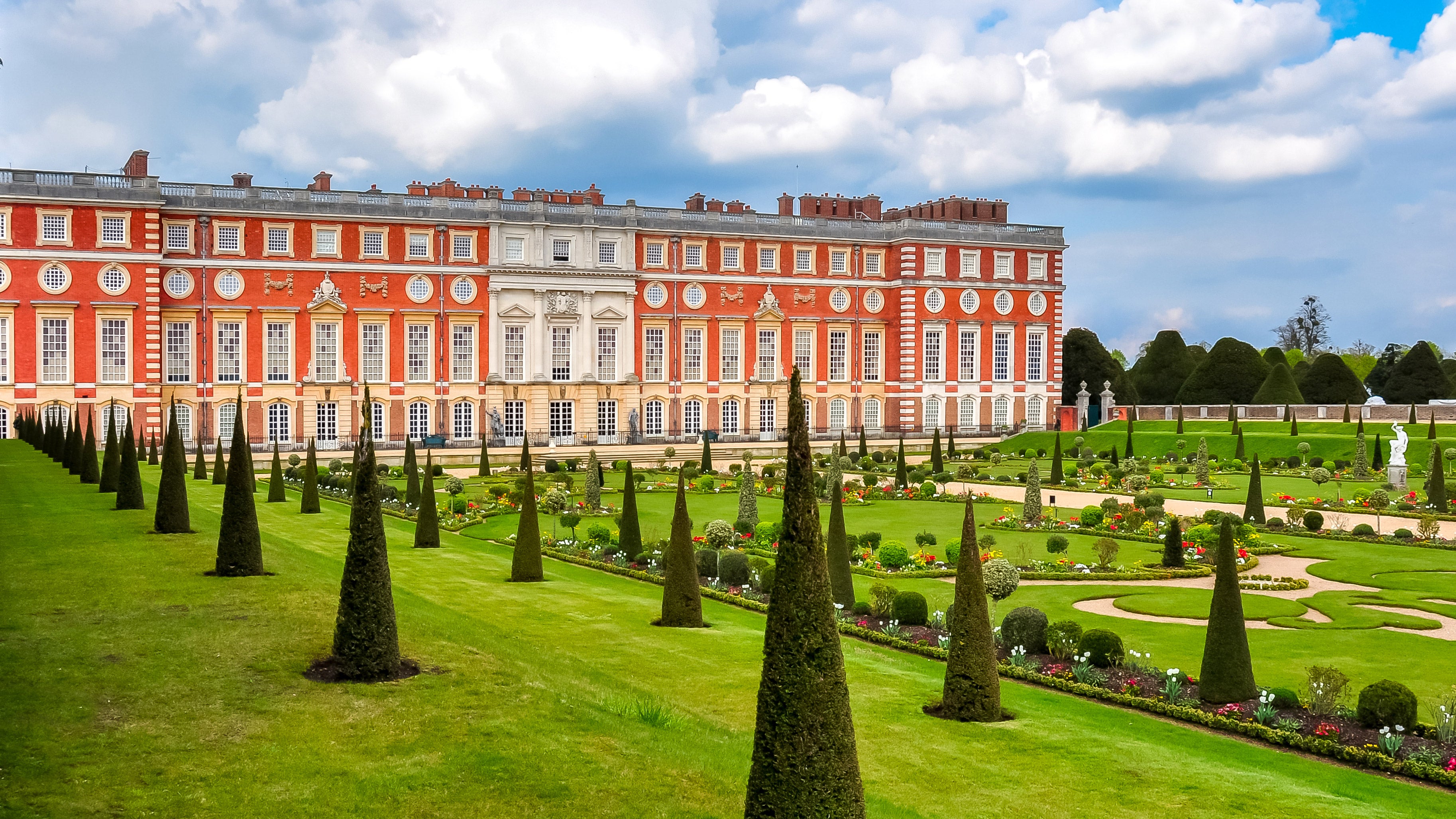 Hampton Court Palace