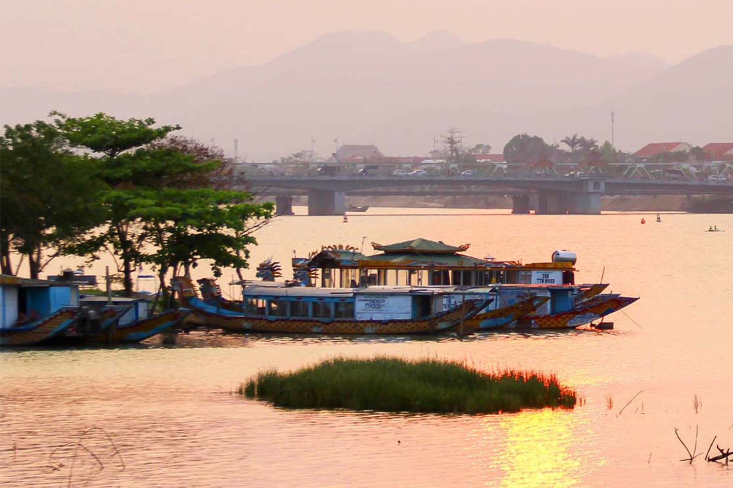 Perfume River Sunset Dinner Cruise
