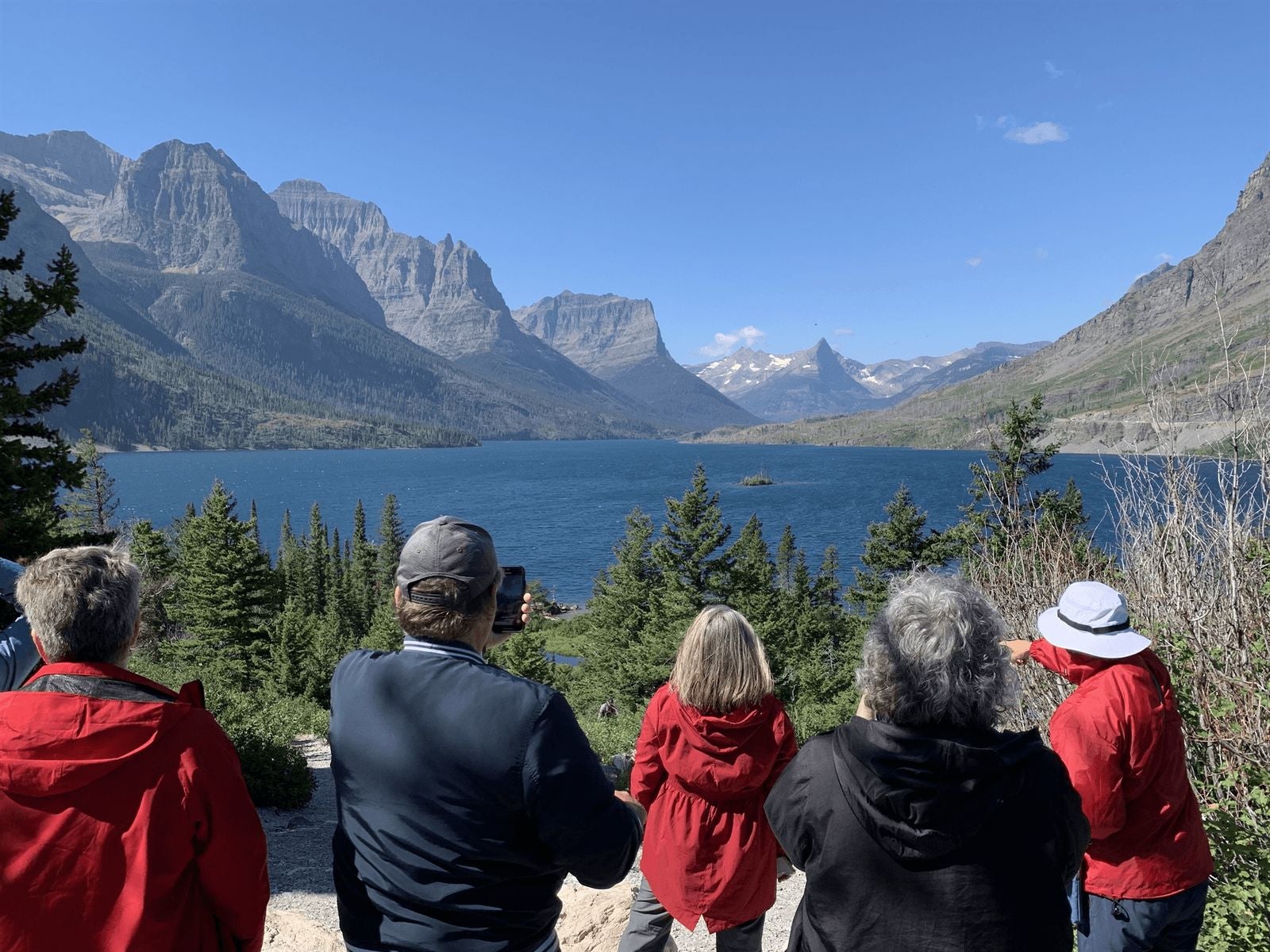Holiday Vacations guests at Glacier National Park