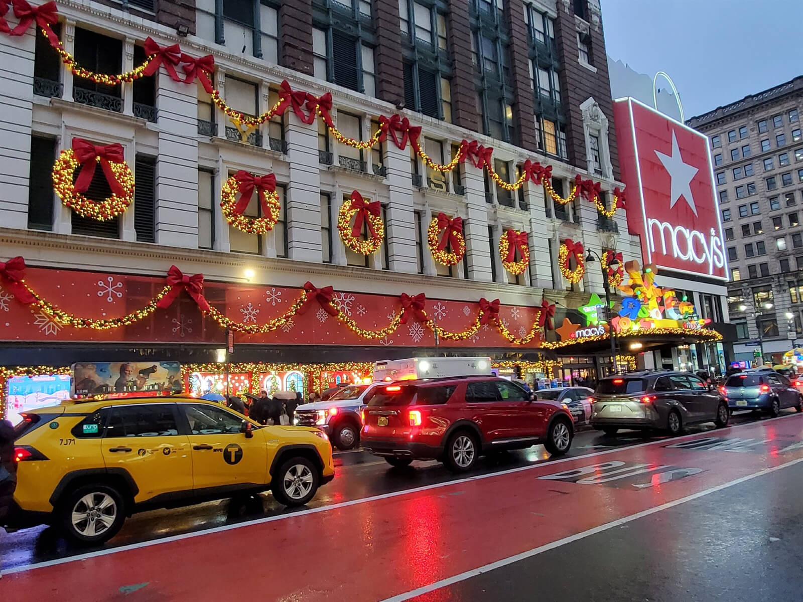 Guest photo of Macy's Street View at Christmas
