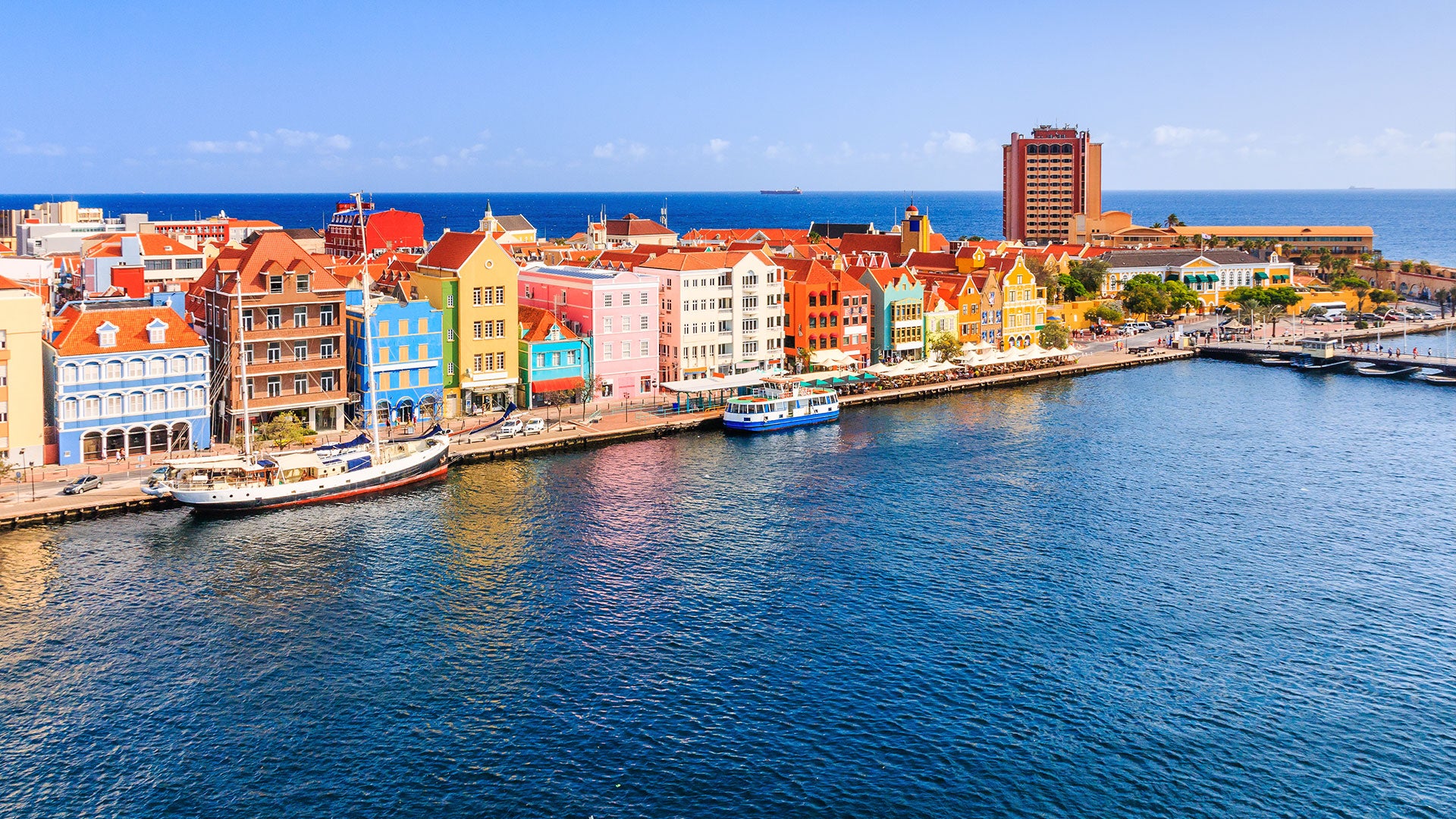 Tropical Shores, Timeless Discoveries