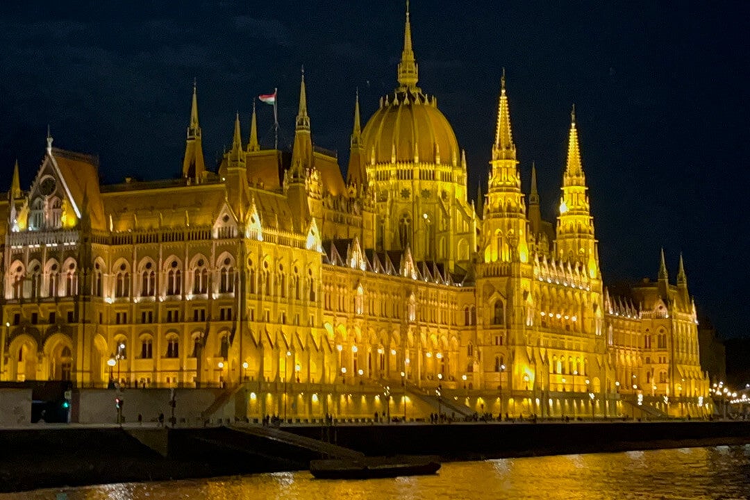 Budapest Evening Illumination Cruise