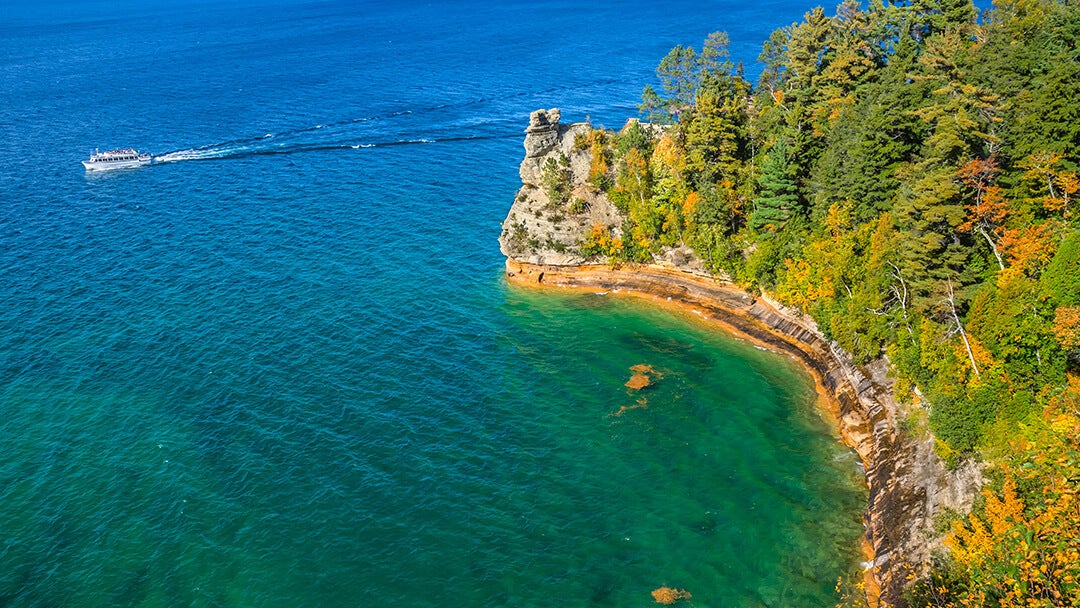 Great Lakes & Mackinac Island Getaway